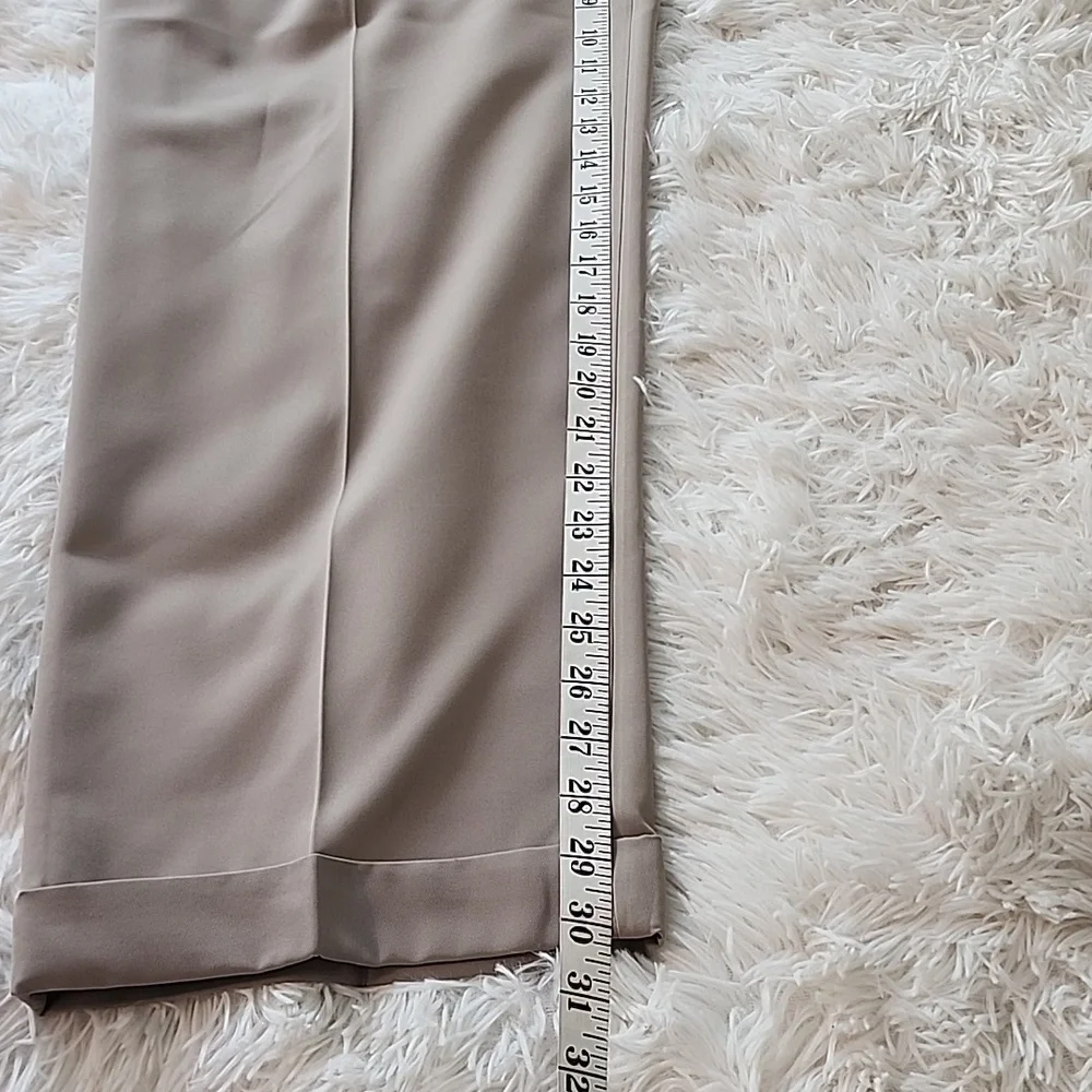 Haggar Classic Fit Mynx Dress Pants Brand New